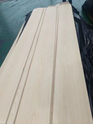 Legno bianco americano tagliato in fette di legno bianco naturale